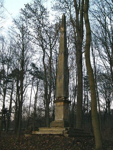 Obelisk v Templu